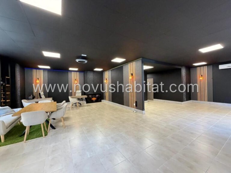 Commercial in Torrevieja - 604329