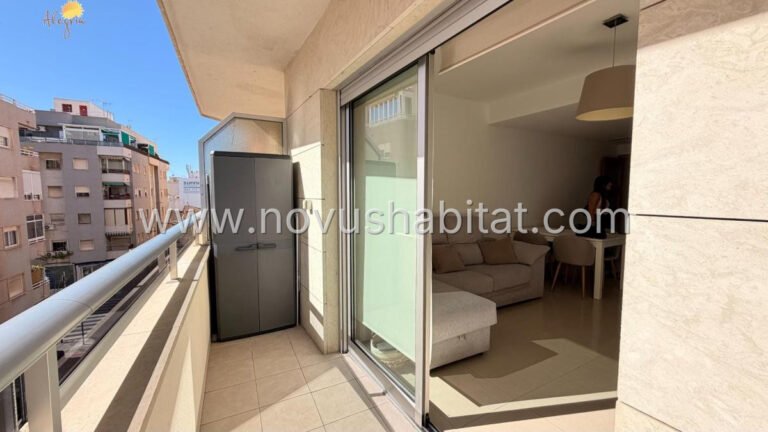 Íbúð í Torrevieja - 605052