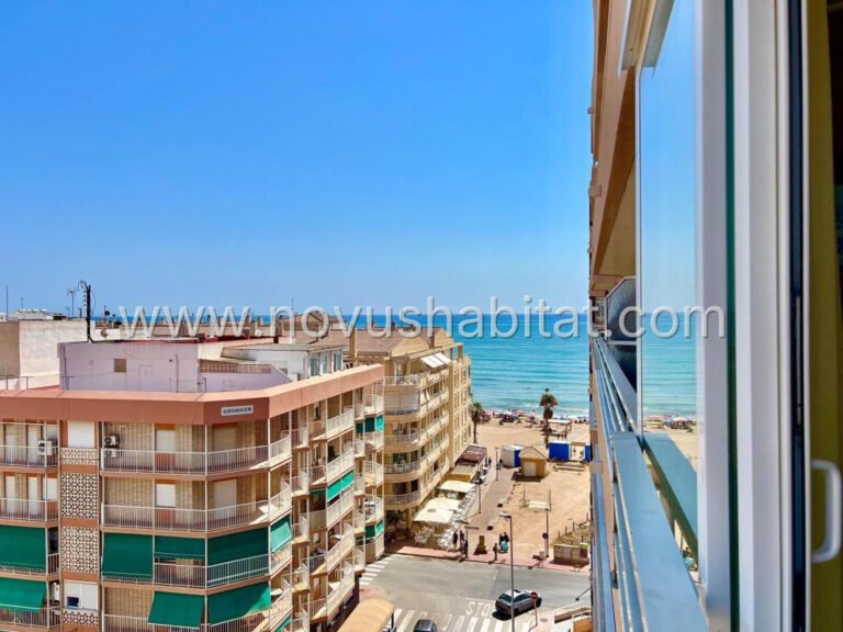 Íbúð í Torrevieja - 605046