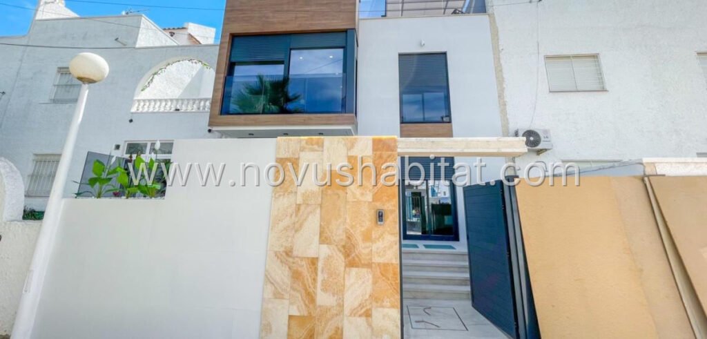 Townhouse in Torrevieja - 630254 – foto 3