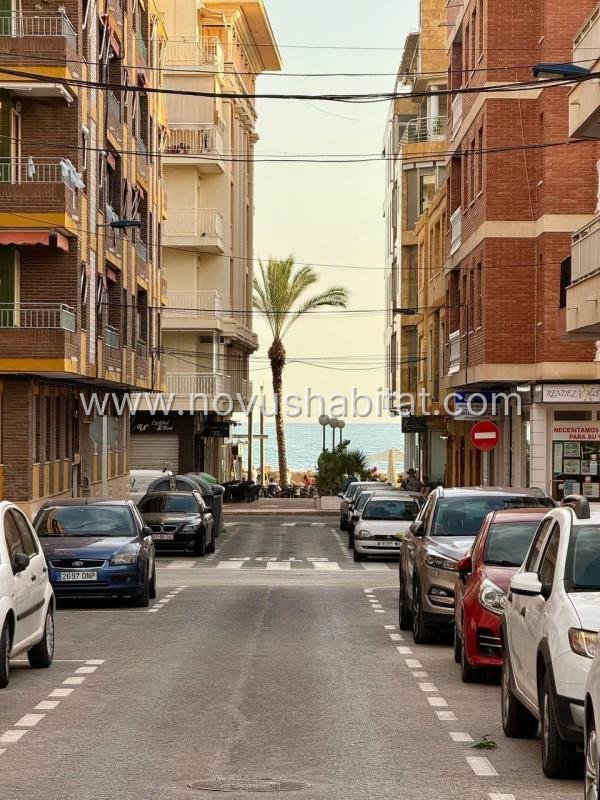 Íbúð í Torrevieja - 618013
