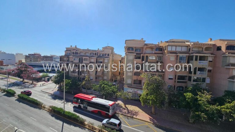 Íbúð í Torrevieja - 647791 - foto 14