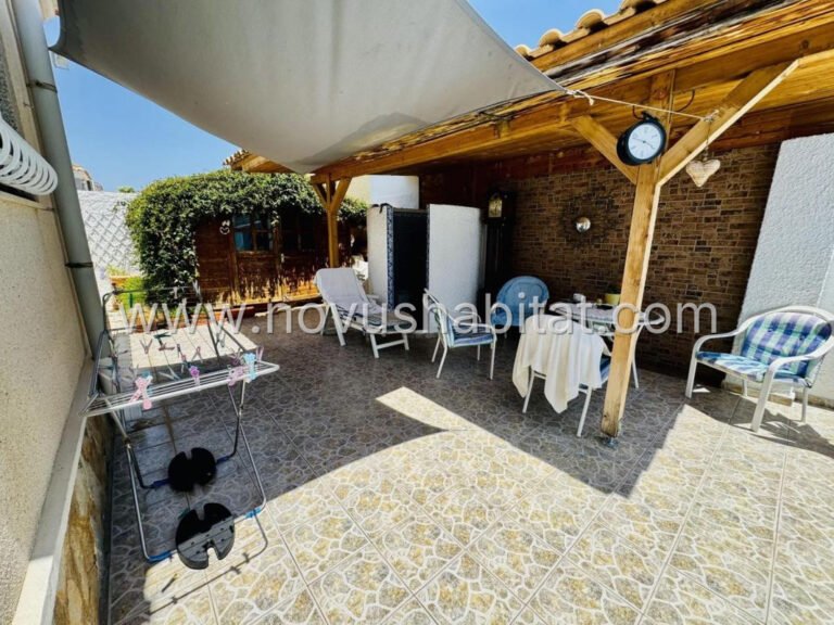 Villa in Torrevieja - 633560