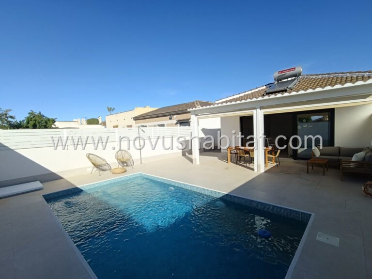 Villa í El Chaparral - SUN-11234