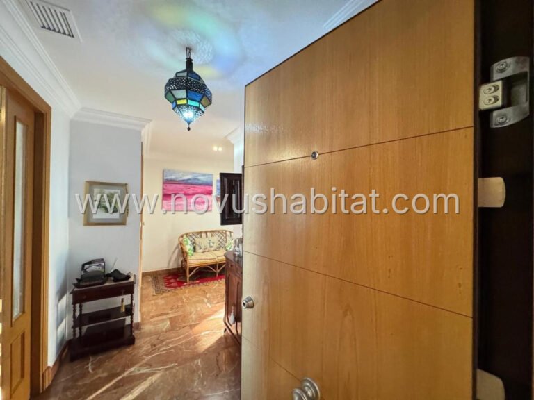 Apartment in Torrevieja - 618023
