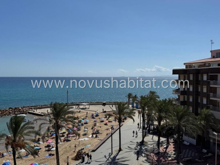 Íbúð í Torrevieja - 618017