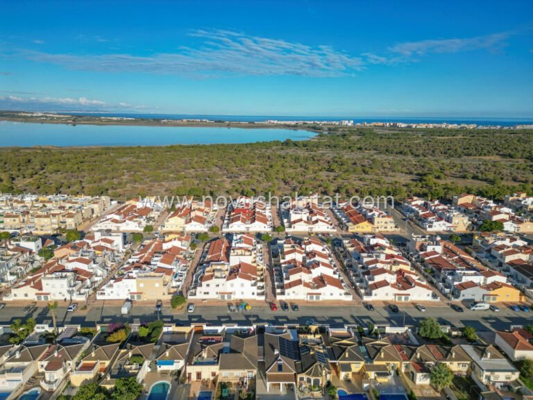 Villa en Torrevieja - 230-MG-002439 - foto 23