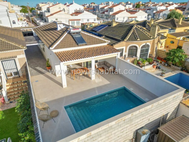 Villa en Torrevieja - 230-MG-002439 - foto 18