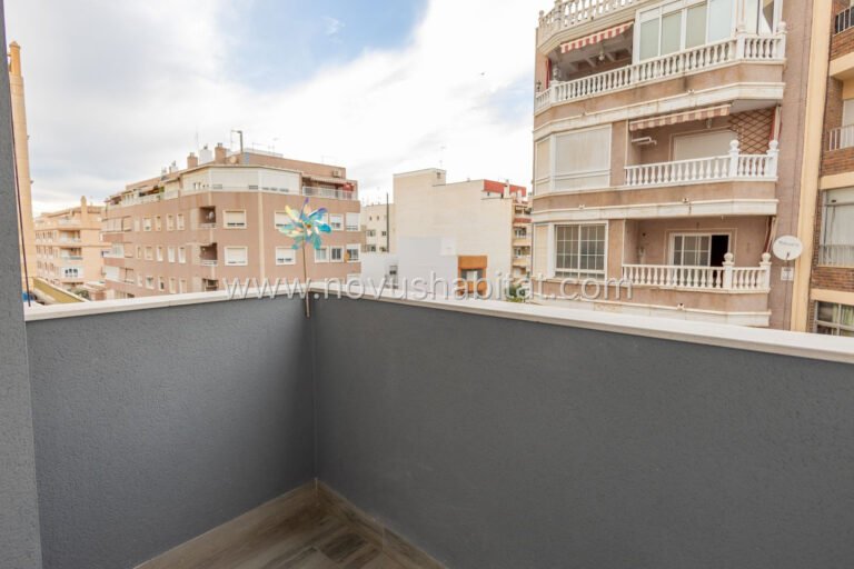 Apartamento en Torrevieja - 230-PH-003539 - foto 14