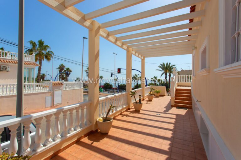 Villa en Torrevieja - 230-MG-004248 - foto 5