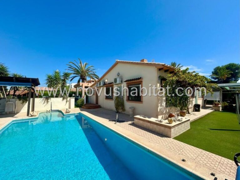 Villa en Orihuela - 619010