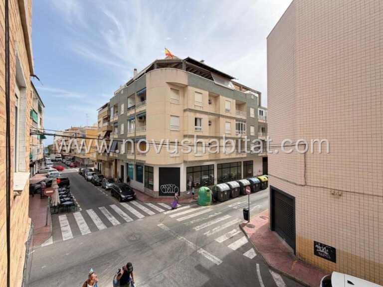 Apartment in Torrevieja - 604942 - foto 10