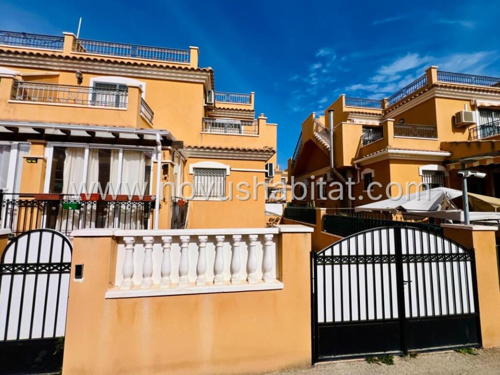 Adosado en Torrevieja - 618043 – foto 2