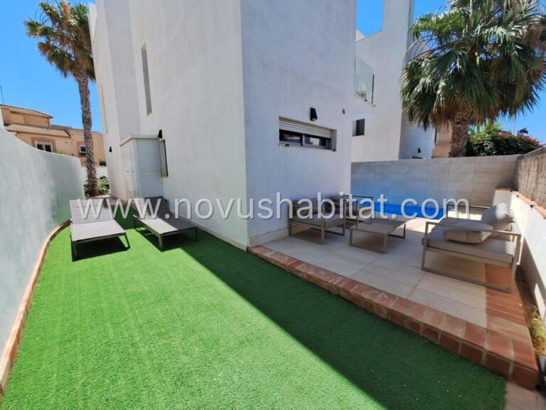 Villa í Torrevieja - 618035 - foto 4