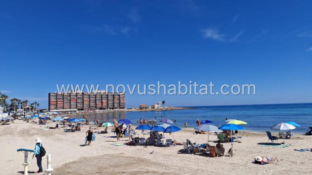 Townhouse in Torrevieja - 637000 – foto 3