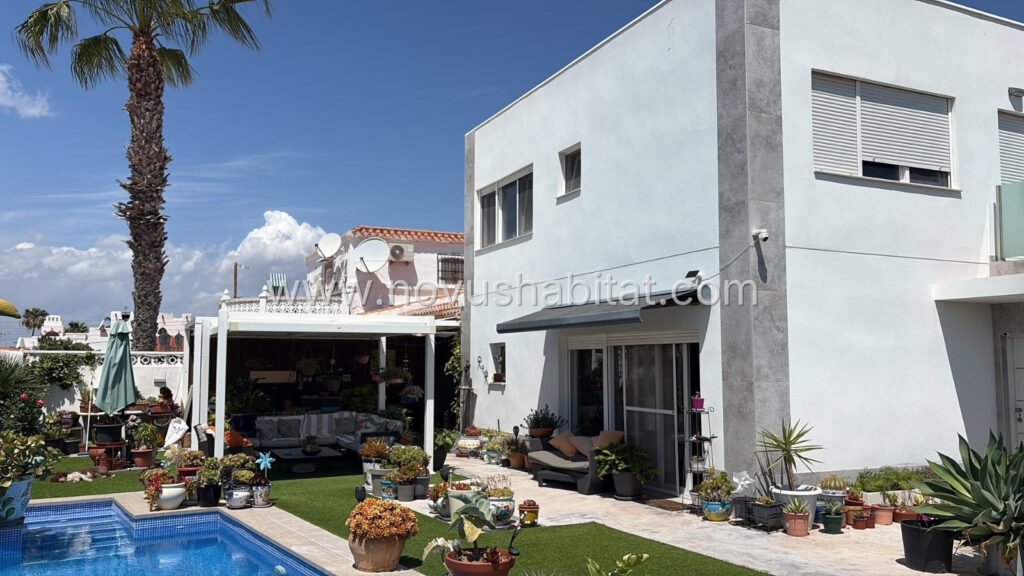 Villa / House in Torrevieja - CI-87383 – foto 1