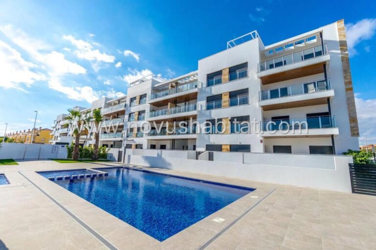 Apartments in New Torrevieja - Aguas Nuevas, Torrevieja