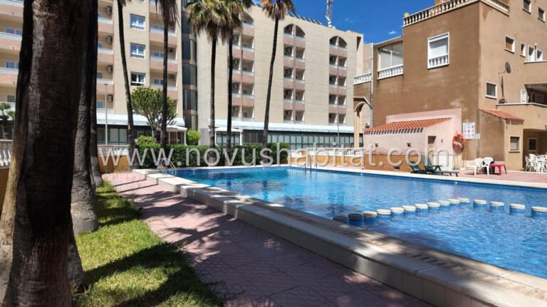 Apartment in Torrevieja - 529847
