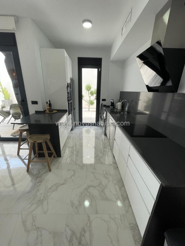 Villa í Pinoso - ATH-78993 - foto 19