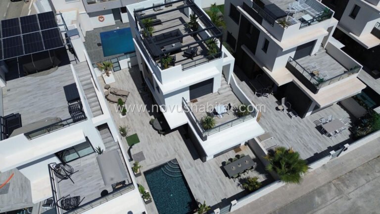 Villa in Pinoso - ATH-78993